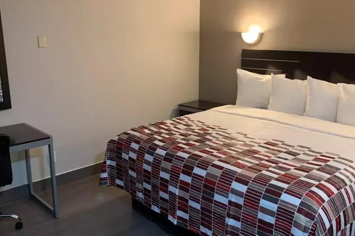 Red Roof Inn Copiague Dış mekan fotoğraf