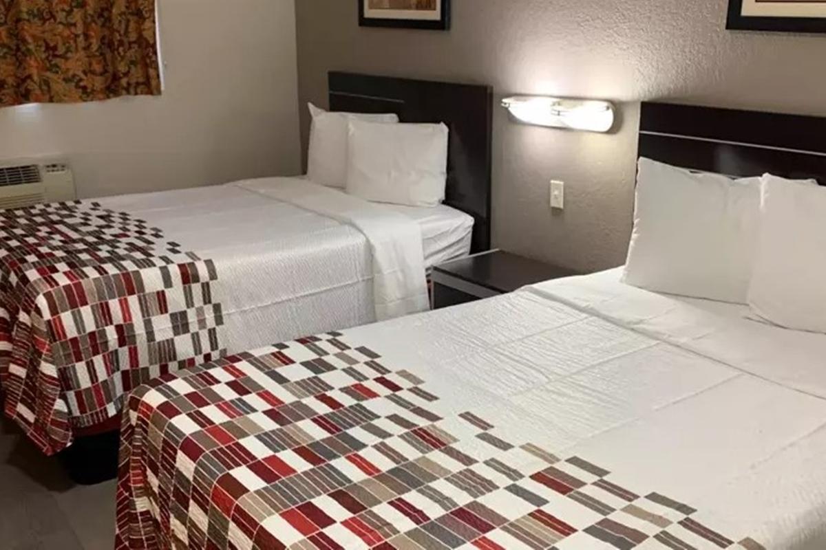 Red Roof Inn Copiague Dış mekan fotoğraf